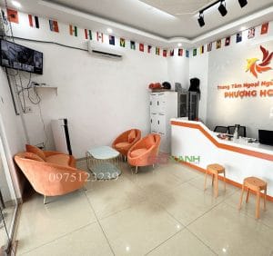 Băng sofa cong cho phòng khách thêm hiện đại